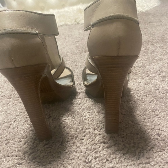 Michael Kors Zip Front Platform Sandals, Size 9 - Picture 2 of 3